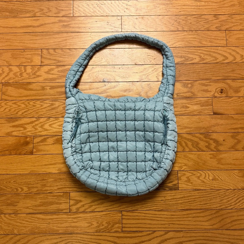 Urban Fit by Urban Expressions Quilted Carry All Bag